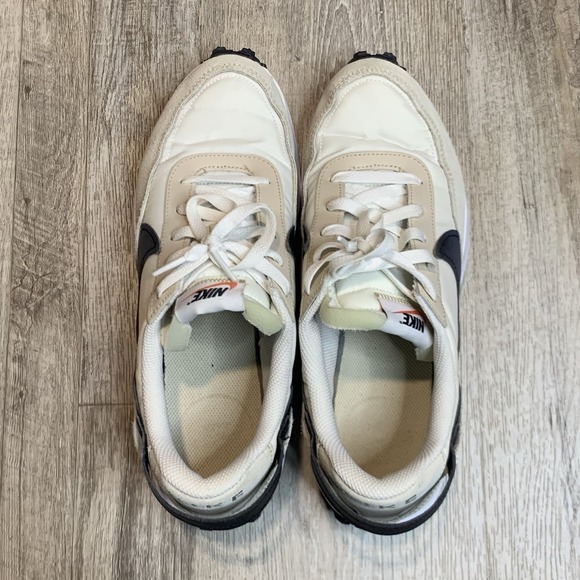 Nike Womens Waffle Debut DH9523-102 White Running Shoes Sneakers Size 11 - Picture 5 of 10